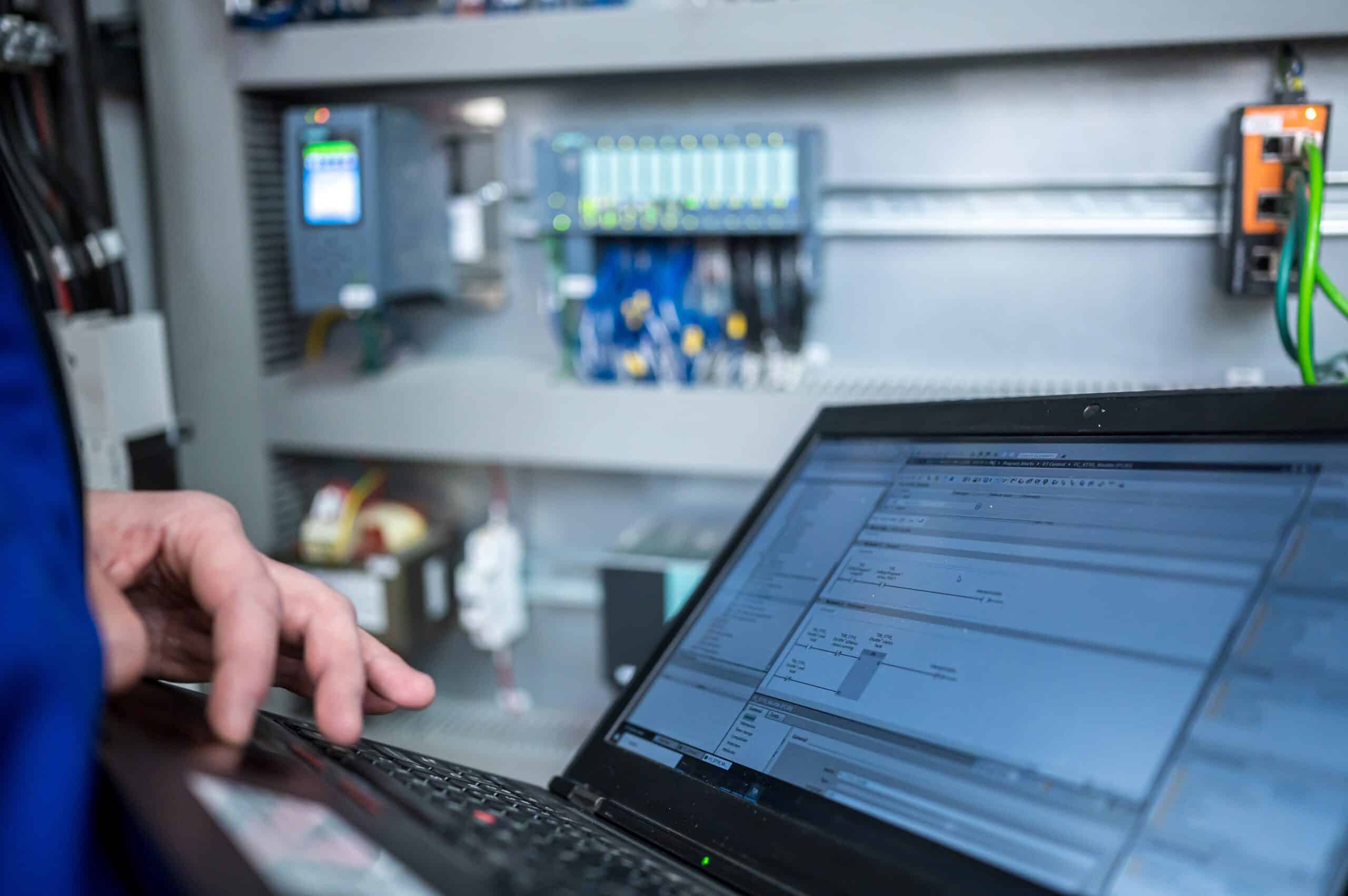 PLC programming environment